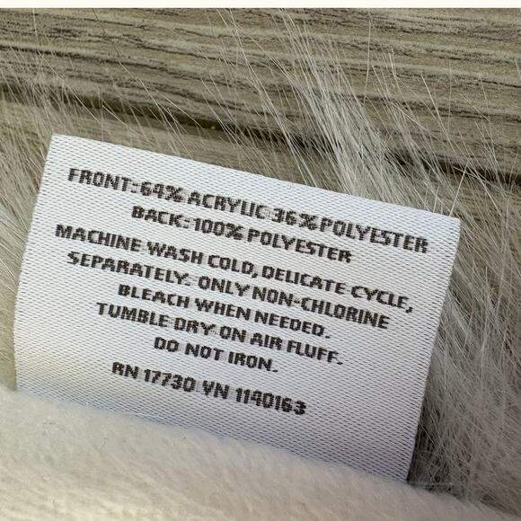 Threshold Faux Fur Fur Throw Blanket Animal Print Tan Cream Cozy Mob Wife Cabin - Picture 8 of 9